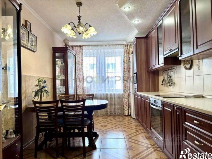 3-комн квартира Орловская улица, 52,  д. 52