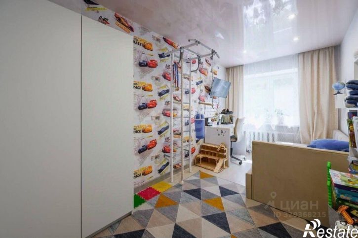 3-комн квартира Хлыновская улица, 1,  д. 1