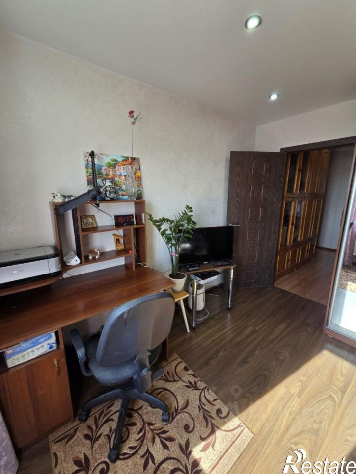 2-комн квартира ул Павла Корчагина, 240 1,  д. 240 1,  к. 1