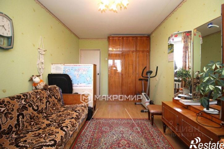 3-комн квартира улица Дзержинского, 64 к2,  д. 64 к2