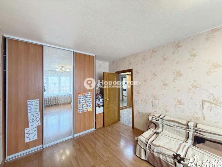 3-комн квартира Ульяновская улица, 12,  д. 12