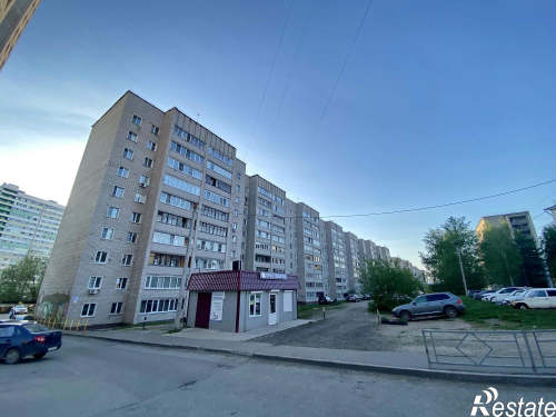 Продажа 3-комн квартиры улица Сутырина, 3