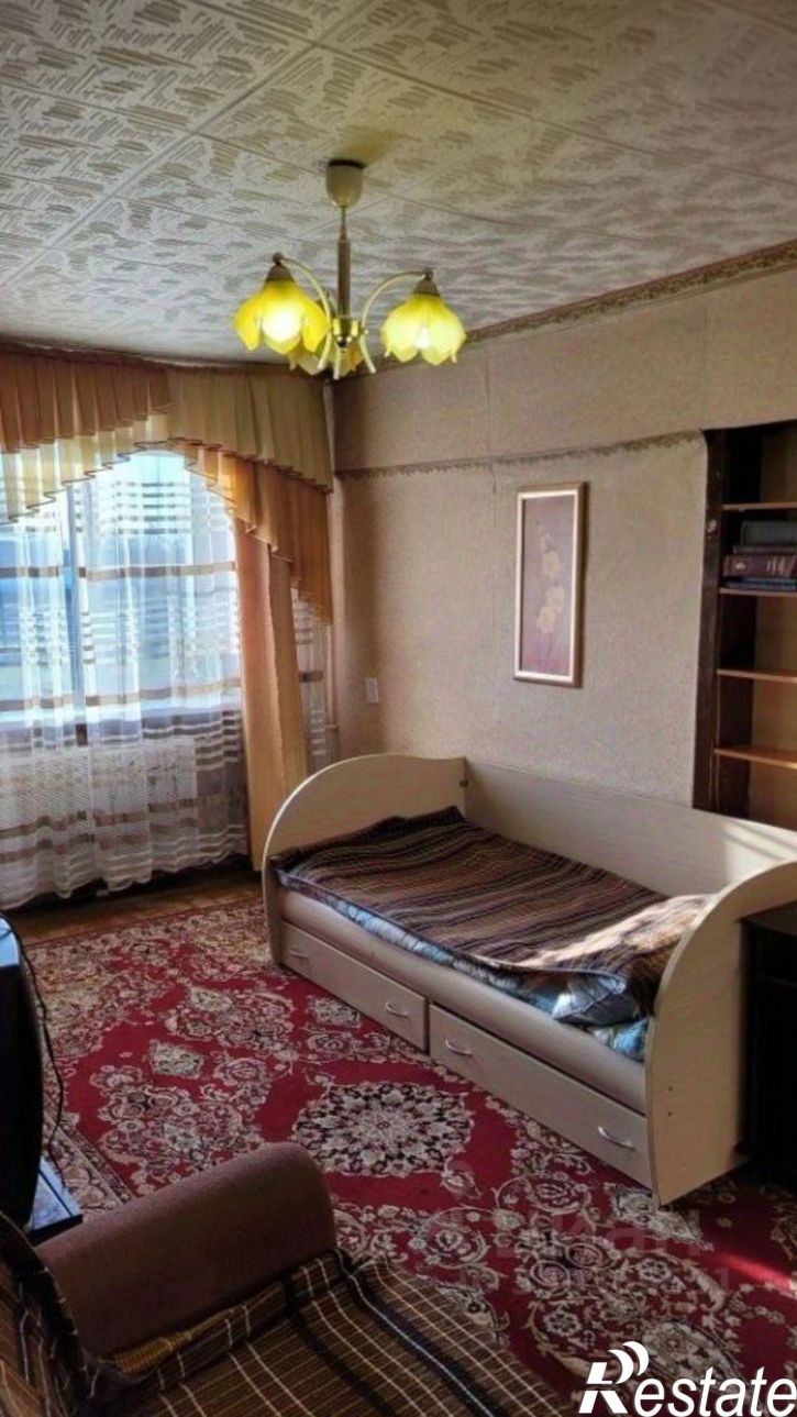 2-комн квартира улица Ивана Попова, 13,  д. 13
