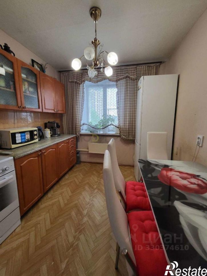 3-комн квартира улица Блюхера, 38,  д. 38