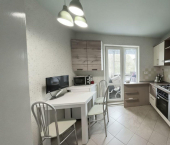2-комн, 53кв м, этаж 5/5 улица Менделеева, 30