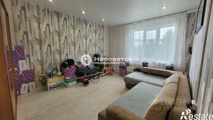3-комн квартира улица Мопра, 11,  д. 11