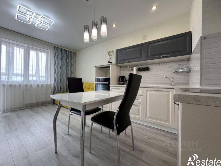 3-комн квартира Мостовицкая улица, 11,  д. 11