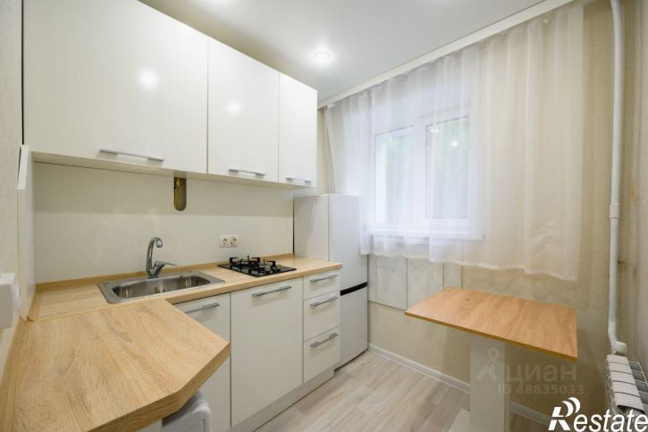 1-комн квартира ул Защитников Отечества, 151,  д. 151