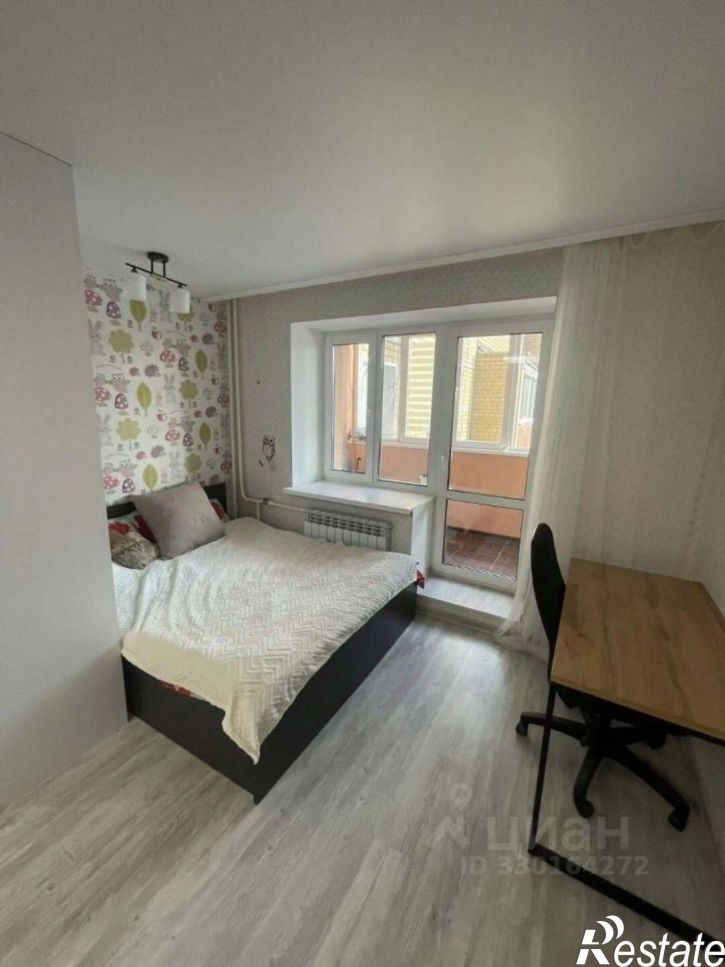 2-комн квартира улица Защитников Отечества, 13,  д. 13