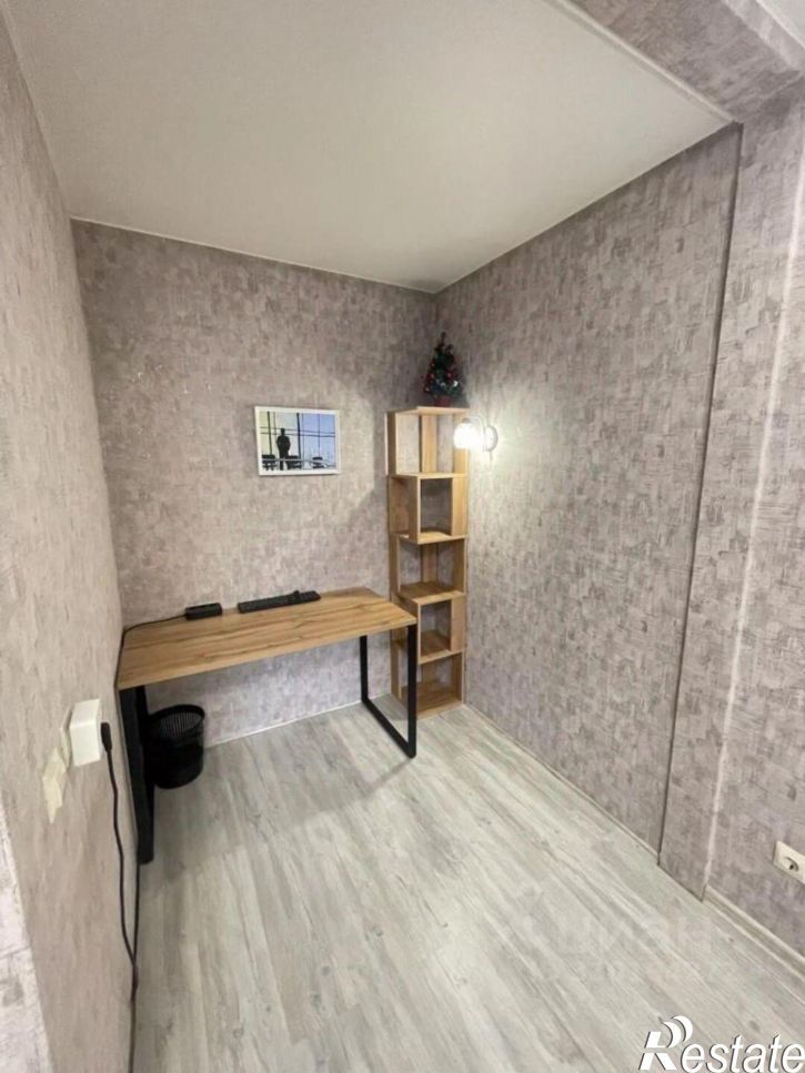 2-комн квартира улица Защитников Отечества, 13,  д. 13