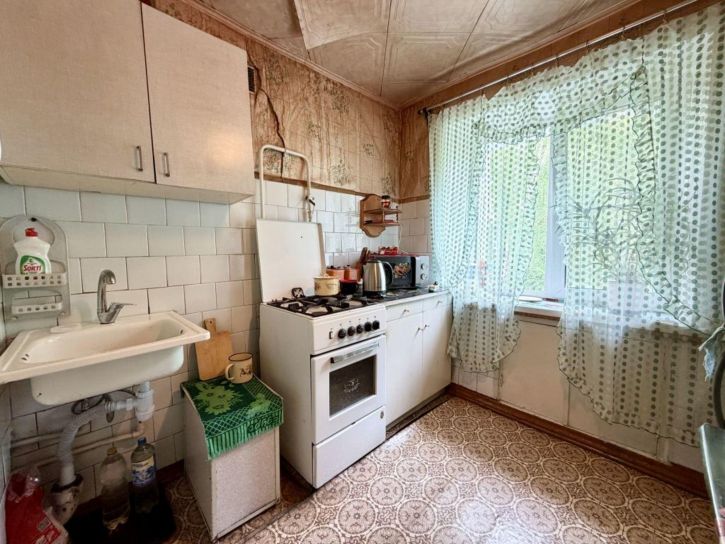 2-комн квартира Ивана Попова ул, 26