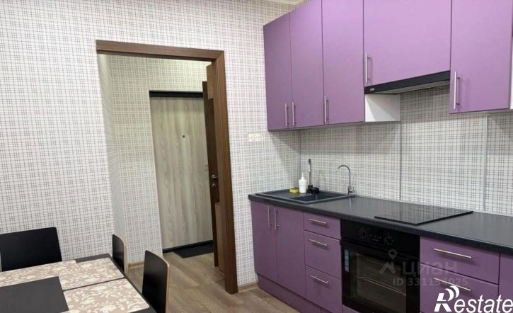 1-комн квартира ул Защитников Отечества, 151,  д. 151