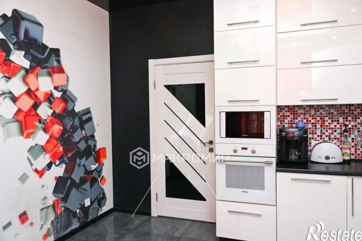 3-комн квартира ул Сурикова, 33а,  д. 33а