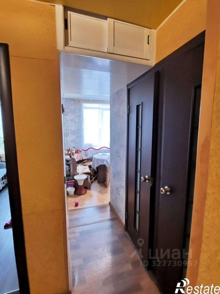 3-комн квартира ул Короленко, 15,  д. 15