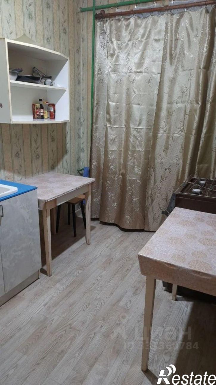 Комната улица Короленко, 10,  д. 10