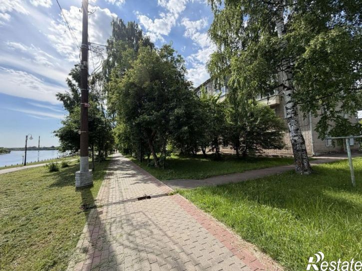 1-комн квартира улица Тренера Пушкарева, 10,  д. 10