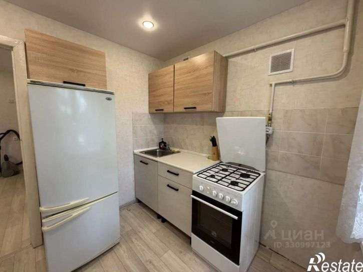 1-комн квартира улица Тренера Пушкарева, 10,  д. 10