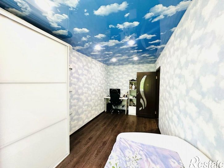3-комн квартира улица Менделеева, 30,  д. 30
