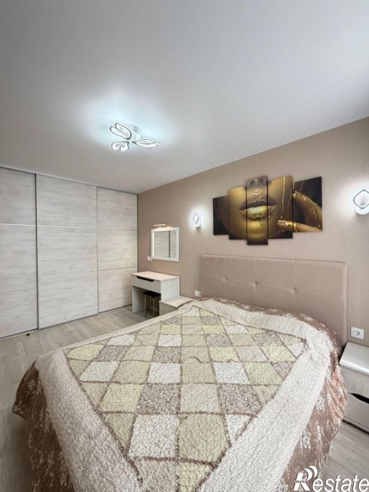 2-комн квартира улица Дзержинского, 64 к2,  д. 64 к2