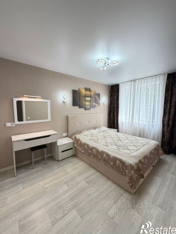 2-комн квартира улица Дзержинского, 64 к2,  д. 64 к2