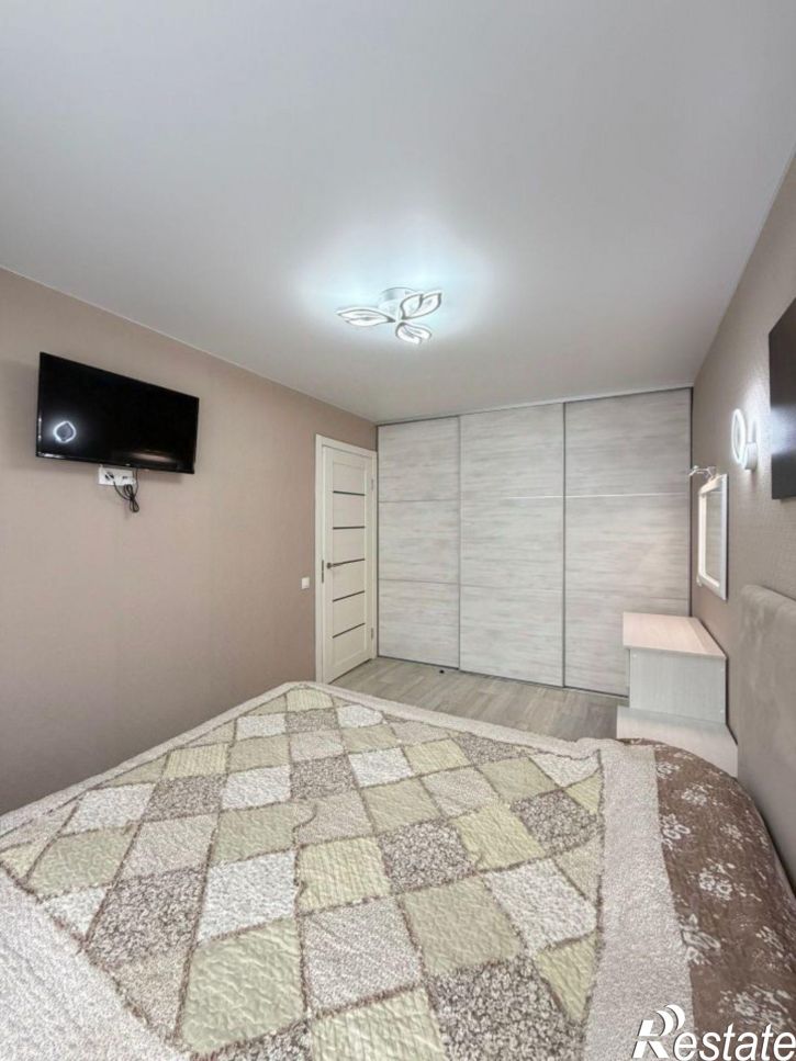 2-комн квартира улица Дзержинского, 64 к2,  д. 64 к2