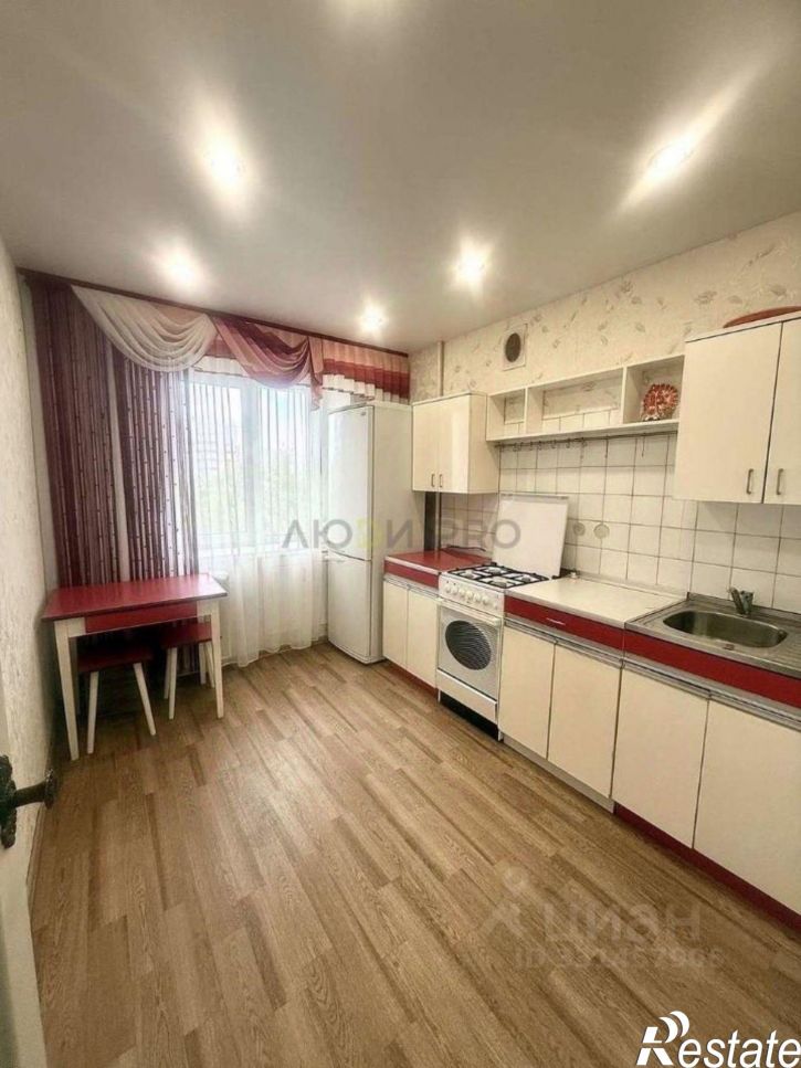 3-комн квартира ул Мопра, 99,  д. 99