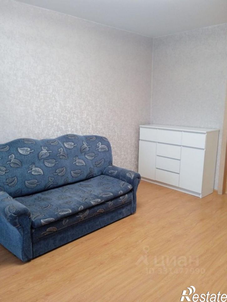 1-комн квартира ул Защитников Отечества, 141,  д. 141