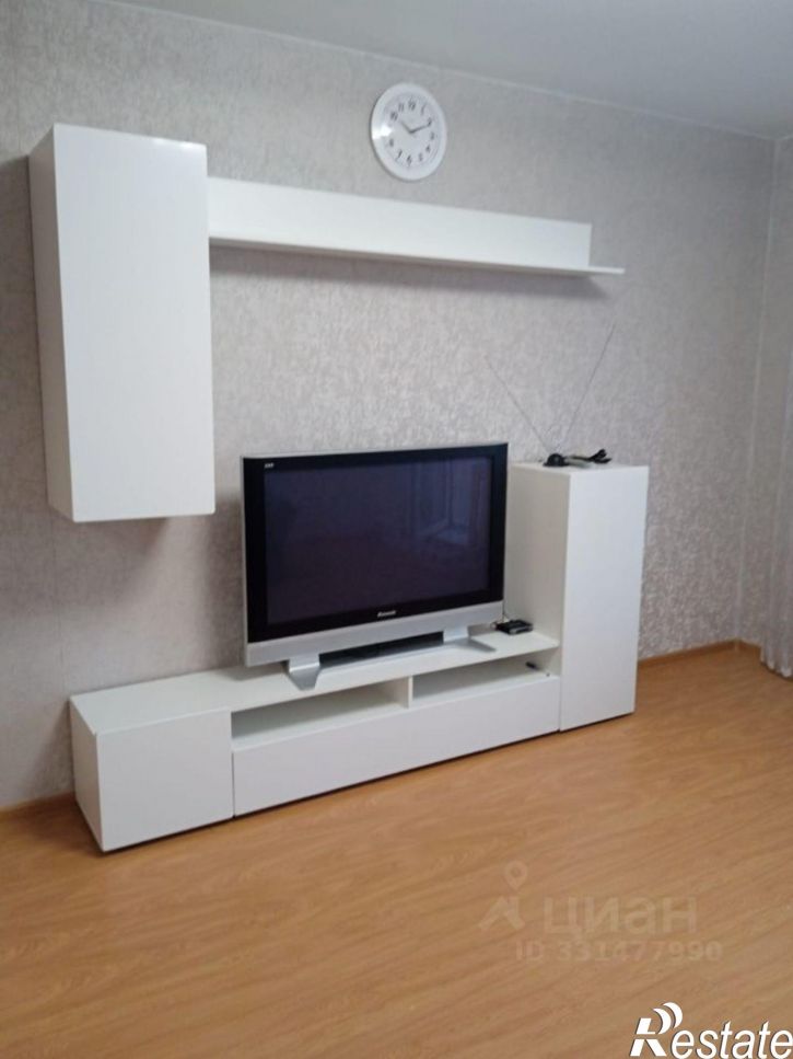 1-комн квартира ул Защитников Отечества, 141,  д. 141