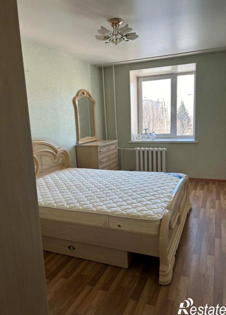 2-комн квартира Энтузиастов ул., 4