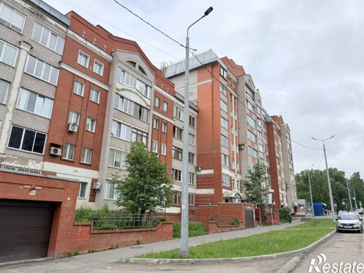 3-комн квартира Сурикова ул., 27