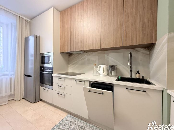 2-комн квартира Никитская ул., 132к1