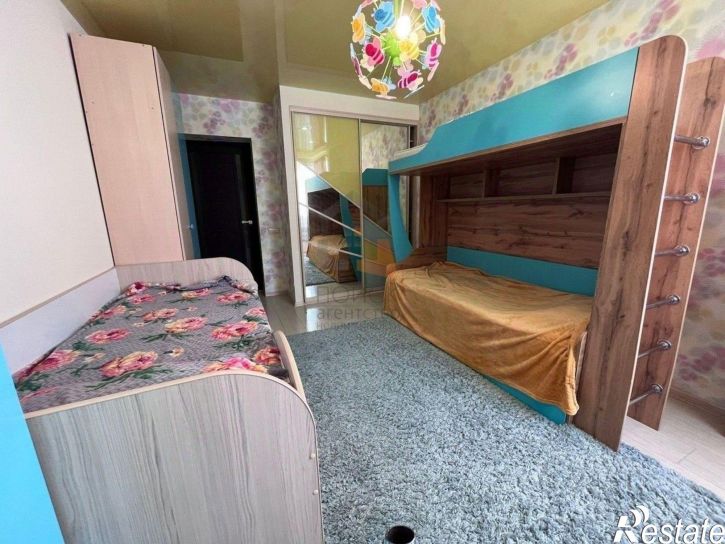 3-комн квартира ул Стахановская, 14А,  д. 14А