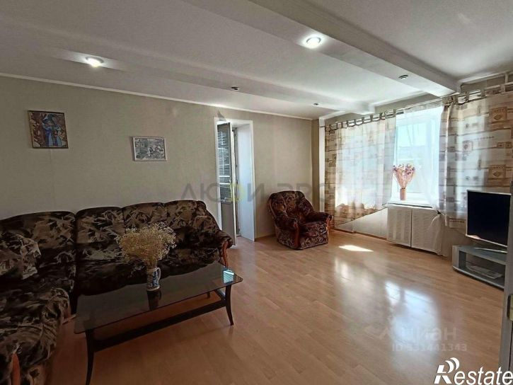 3-комн квартира ул Защитников Отечества, 107,  д. 107