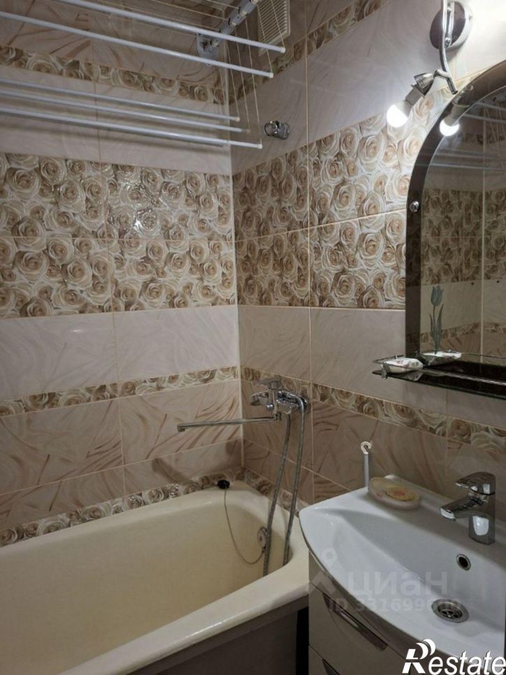 2-комн квартира пр-кт Строителей, 40,  д. 40