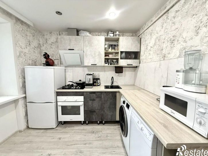 2-комн квартира ул Защитников Отечества, 111,  д. 111