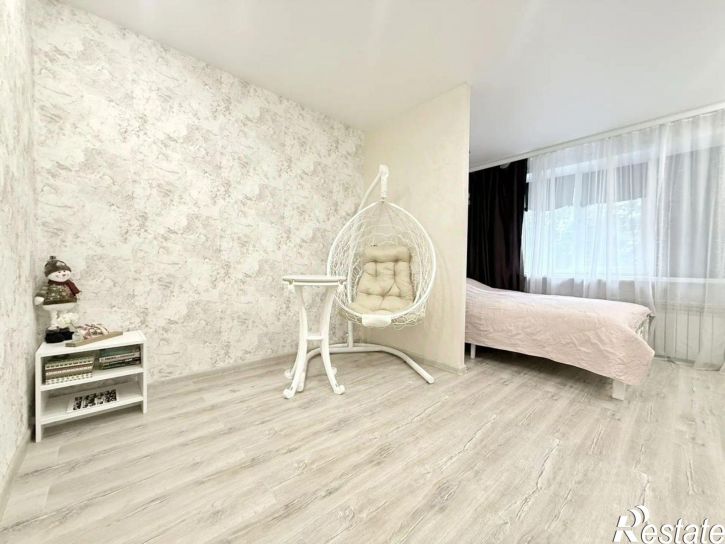 2-комн квартира ул Защитников Отечества, 111,  д. 111