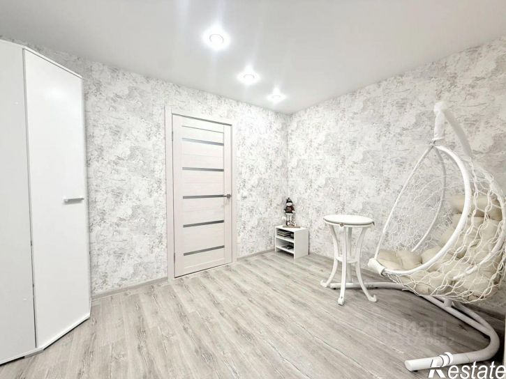 2-комн квартира ул Защитников Отечества, 111,  д. 111
