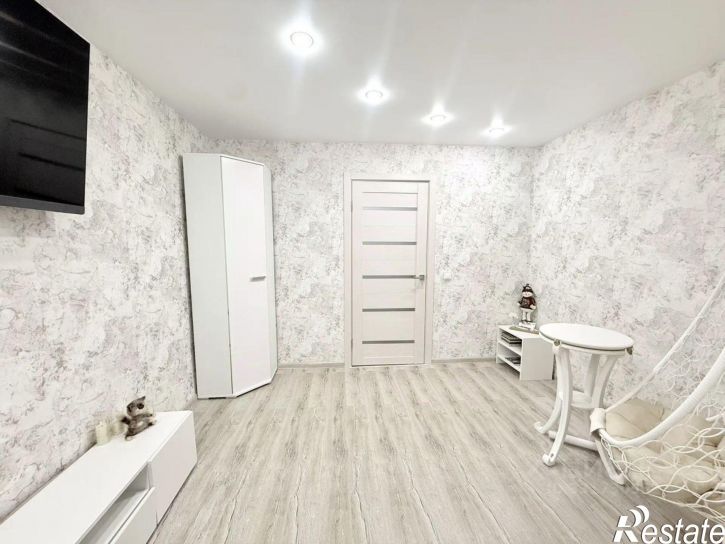 2-комн квартира ул Защитников Отечества, 111,  д. 111