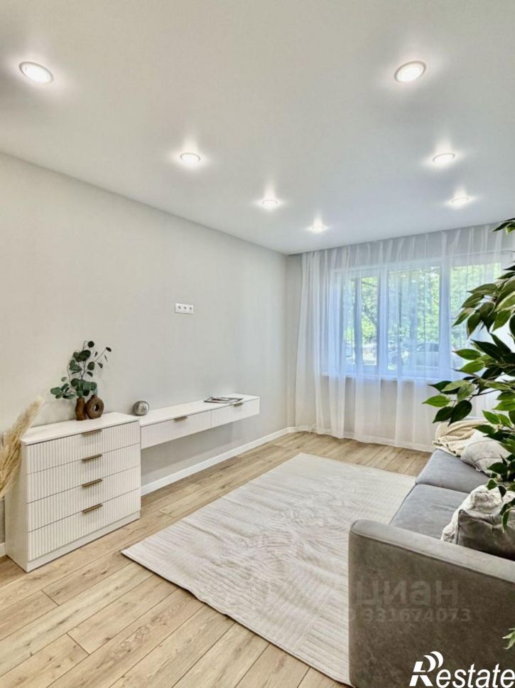 3-комн квартира ул Маклина, 28,  д. 28