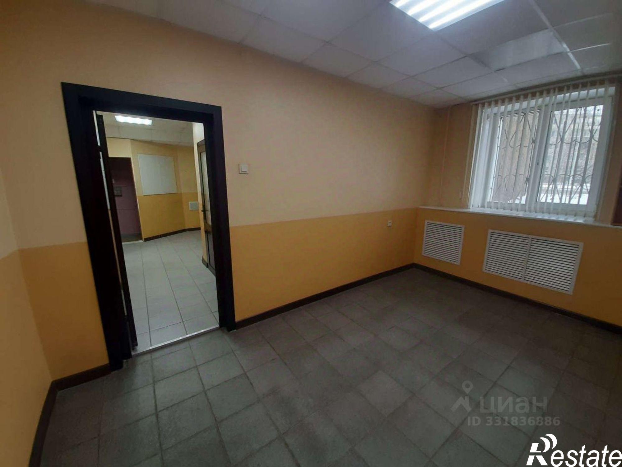 Сдать офис, помещение под офис за 89 938 рублей на ул Сурикова, 33