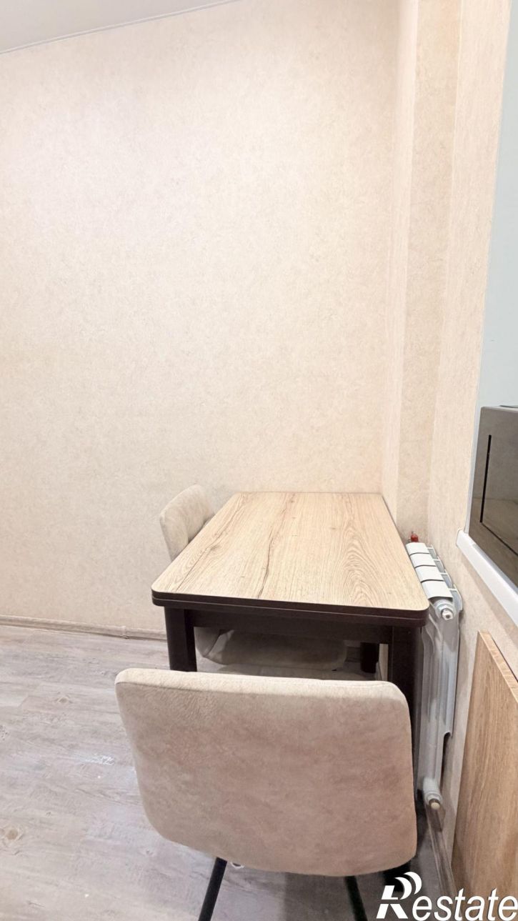 2-комн квартира Дзержинского ул, 16