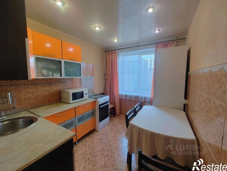 3-комн квартира ул Риммы Юровской, 1,  д. 1