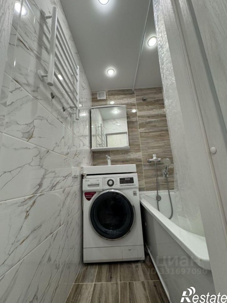 4-комн квартира ул Физкультурников, 11,  д. 11