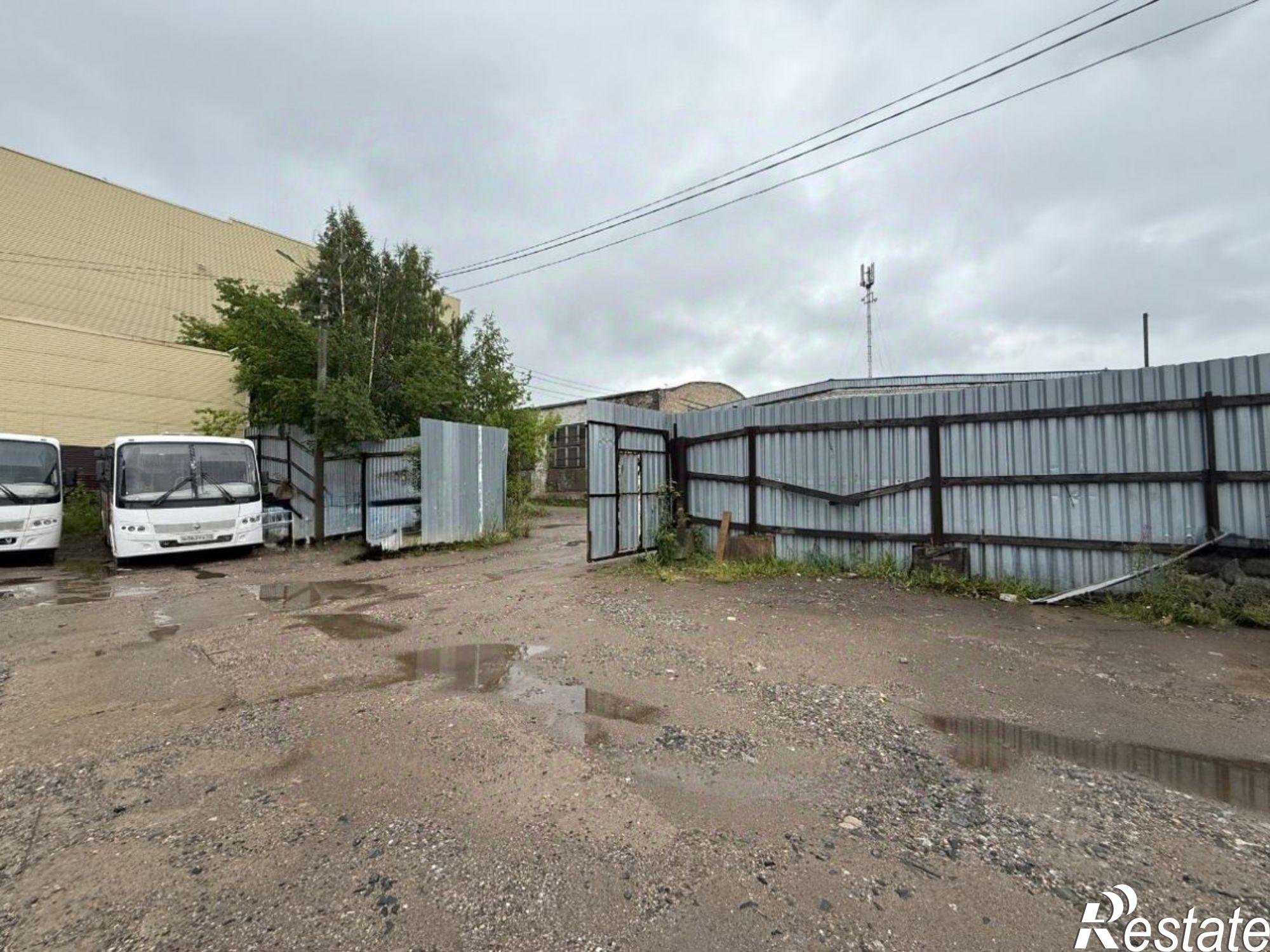 Купить ОСЗ, отдельно стоящее здание за 21 000 300 рублей на ул Короленко, 13