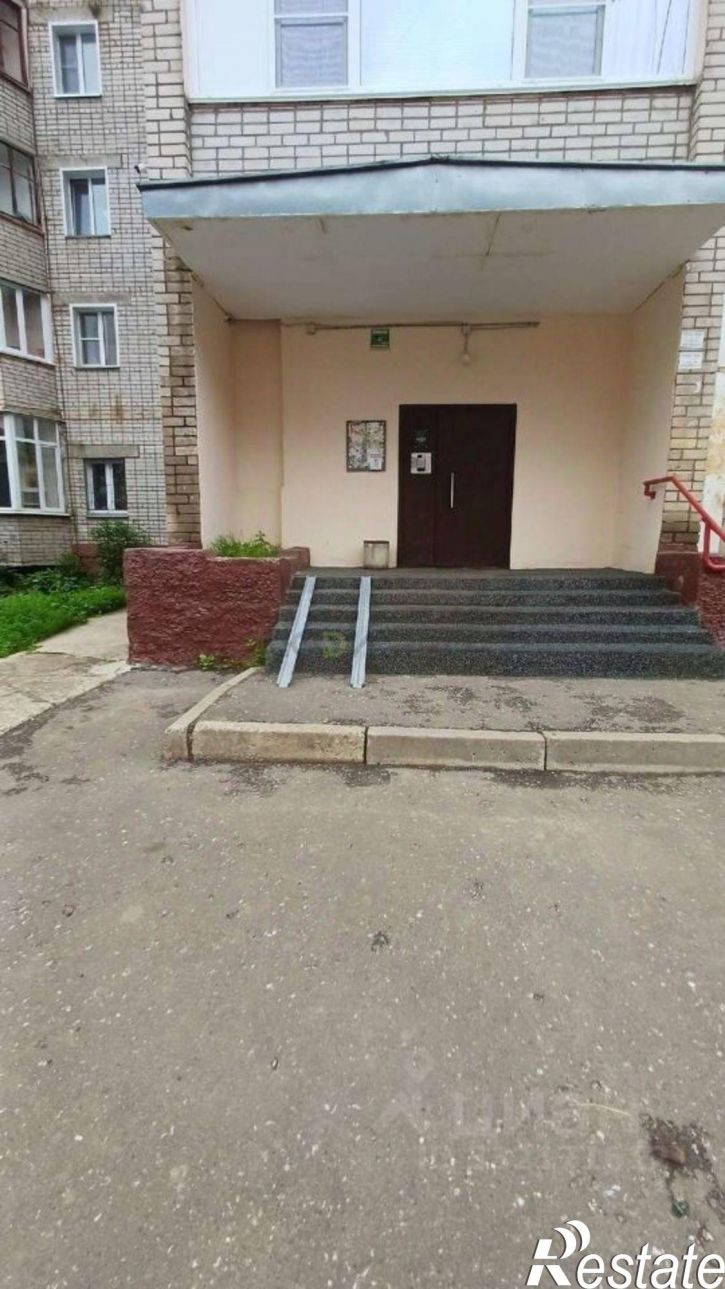 2-комн квартира Гирсовский пер, 40,  д. 40