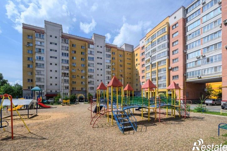 3-комн квартира ул Молодой Гвардии, 92,  д. 92