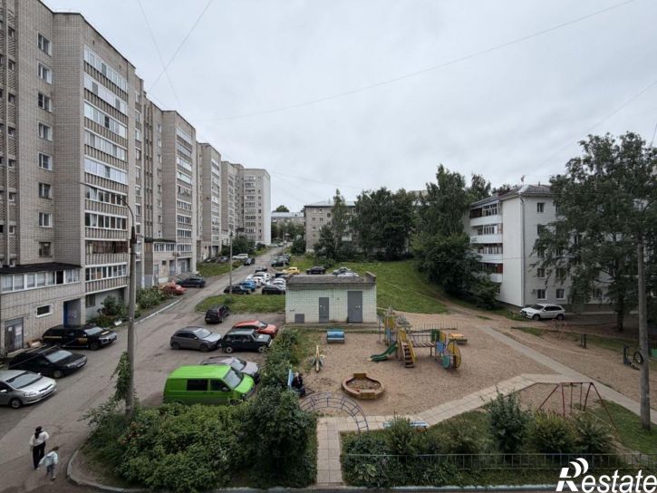 2-комн квартира Профсоюзная ул, 4