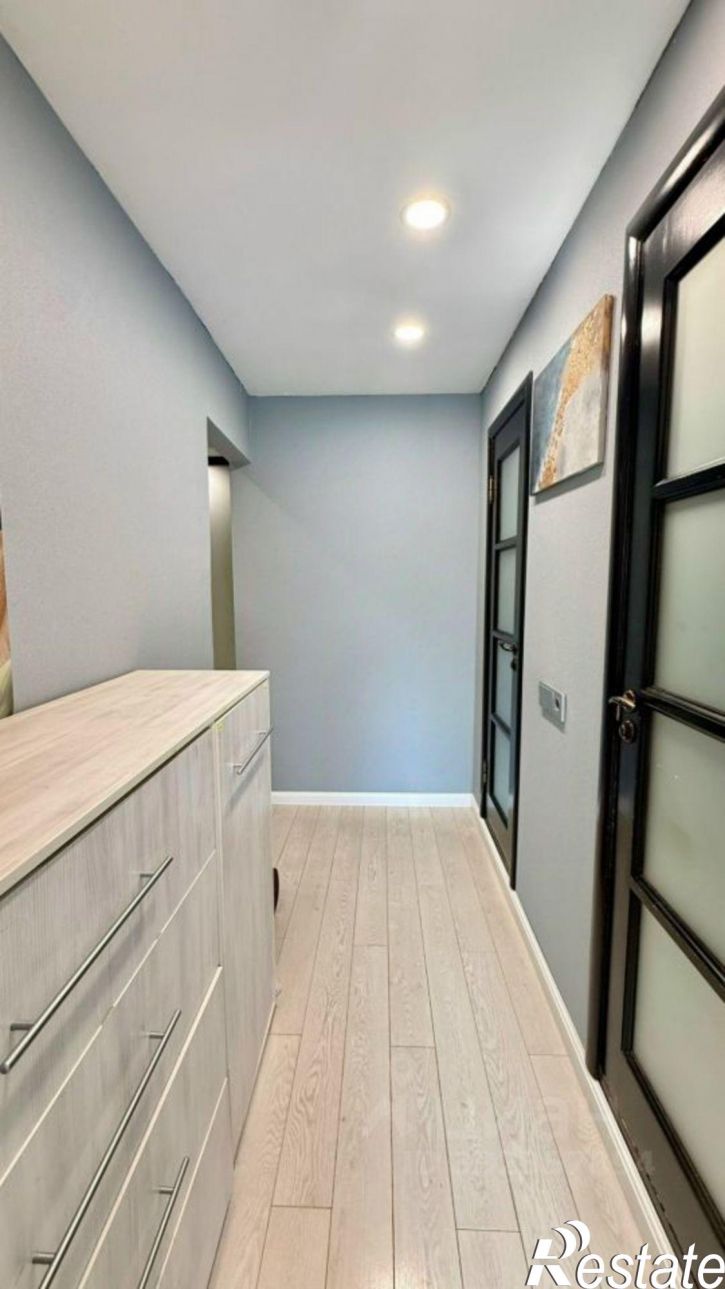 2-комн квартира ул Павла Корчагина, 240 1,  д. 240 1,  к. 1