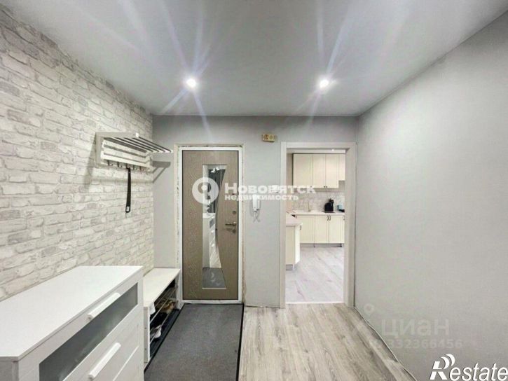 3-комн квартира пр-кт Строителей, 13,  д. 13