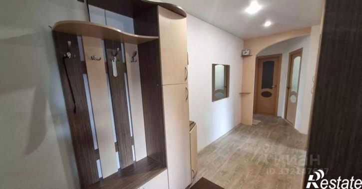 3-комн квартира ул Защитников Отечества, 105,  д. 105